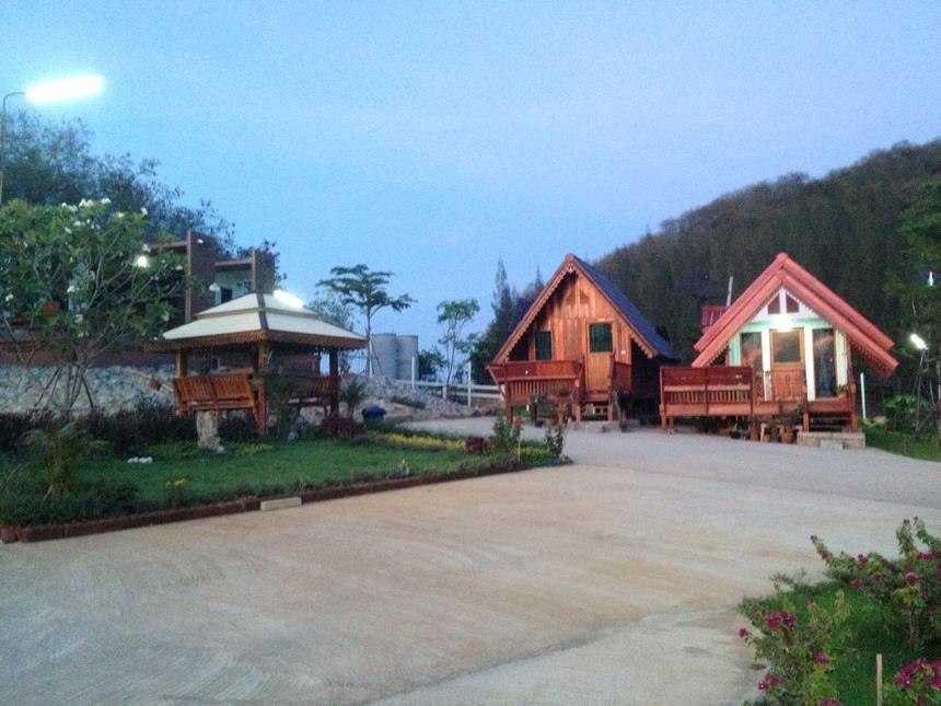 บ้านเรือนไท มวกเหล็ก Ban Ruenthai Muaklek Экстерьер фото